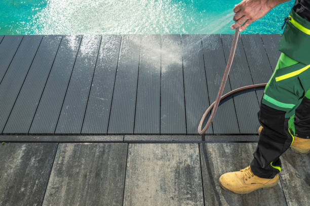 Best Commercial Building Pressure Washing  in Cloverleaf, TX